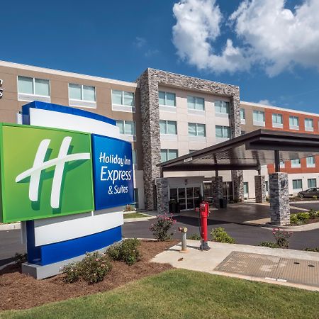 Holiday Inn Express & Suites - Commerce By Ihg Exterior photo